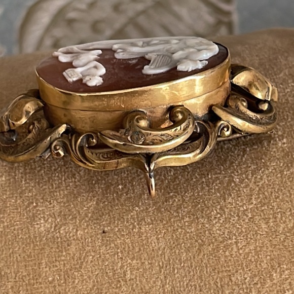 Cameo pendant and brooch 3” by 2 1/4” - Picture 9 of 14